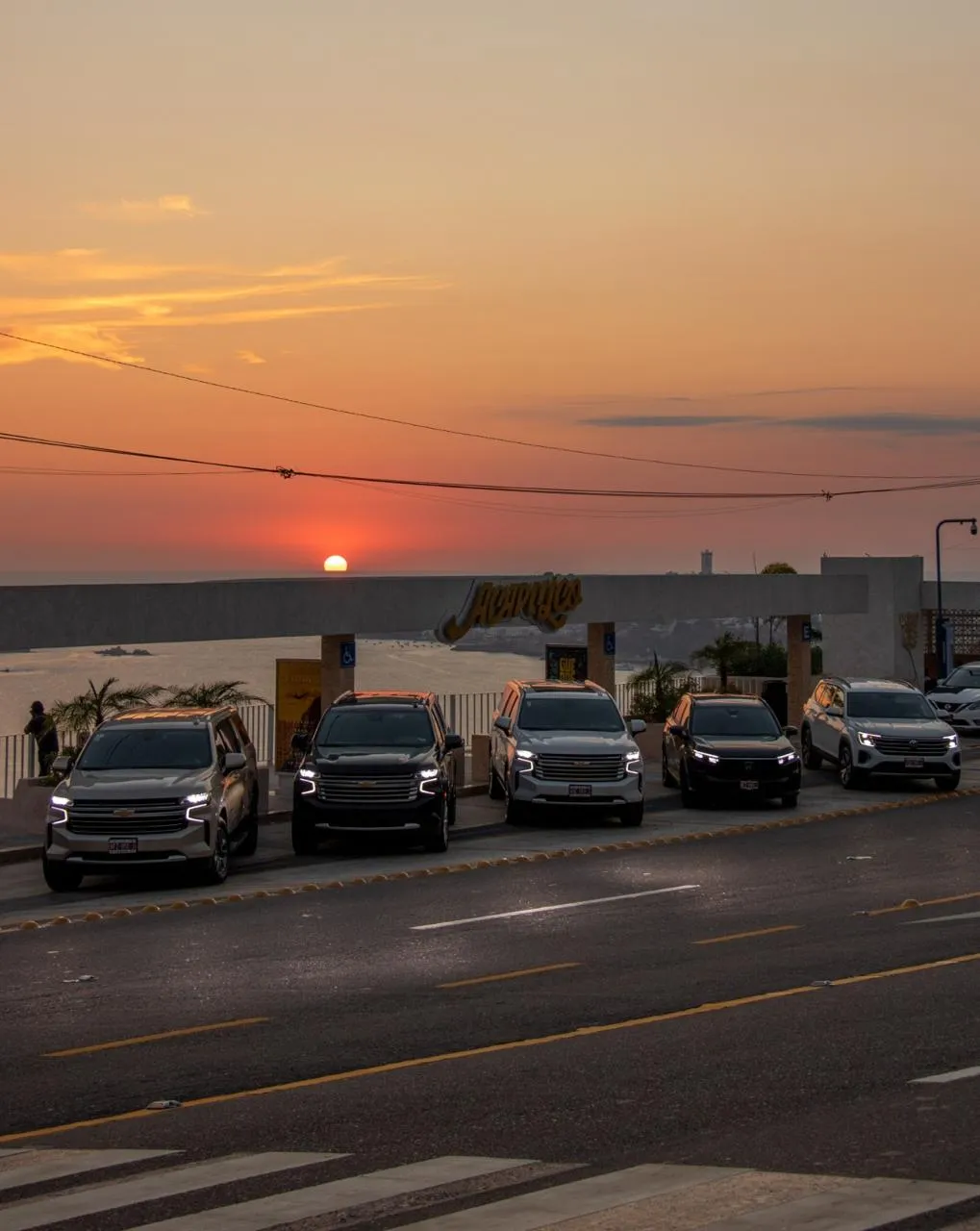 Camionetas Suburban para traslados por la costa de Acapulco
