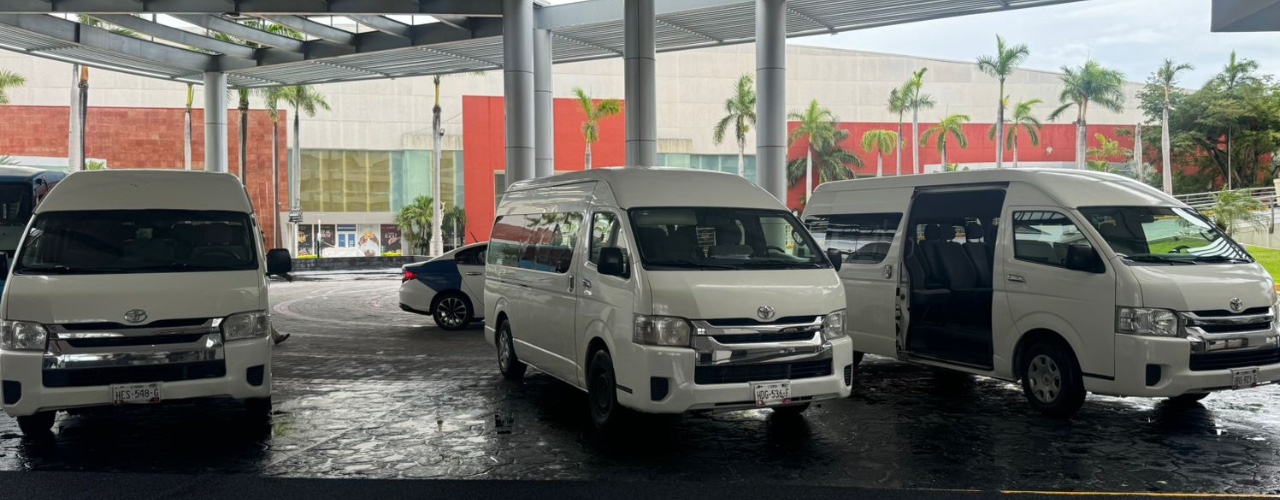 Vans para renta y transportación turística en Acapulco