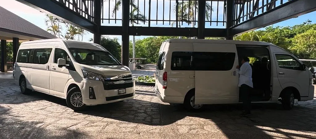 Chofer y unidades de transportación turística de Grand Turismo Service